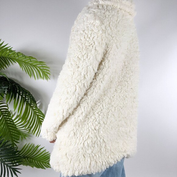 Womens Vintage Y2K Wonderly White Shaggy Sherpa Mid Length Faux Fur Coat / Large - Picture 2 of 8